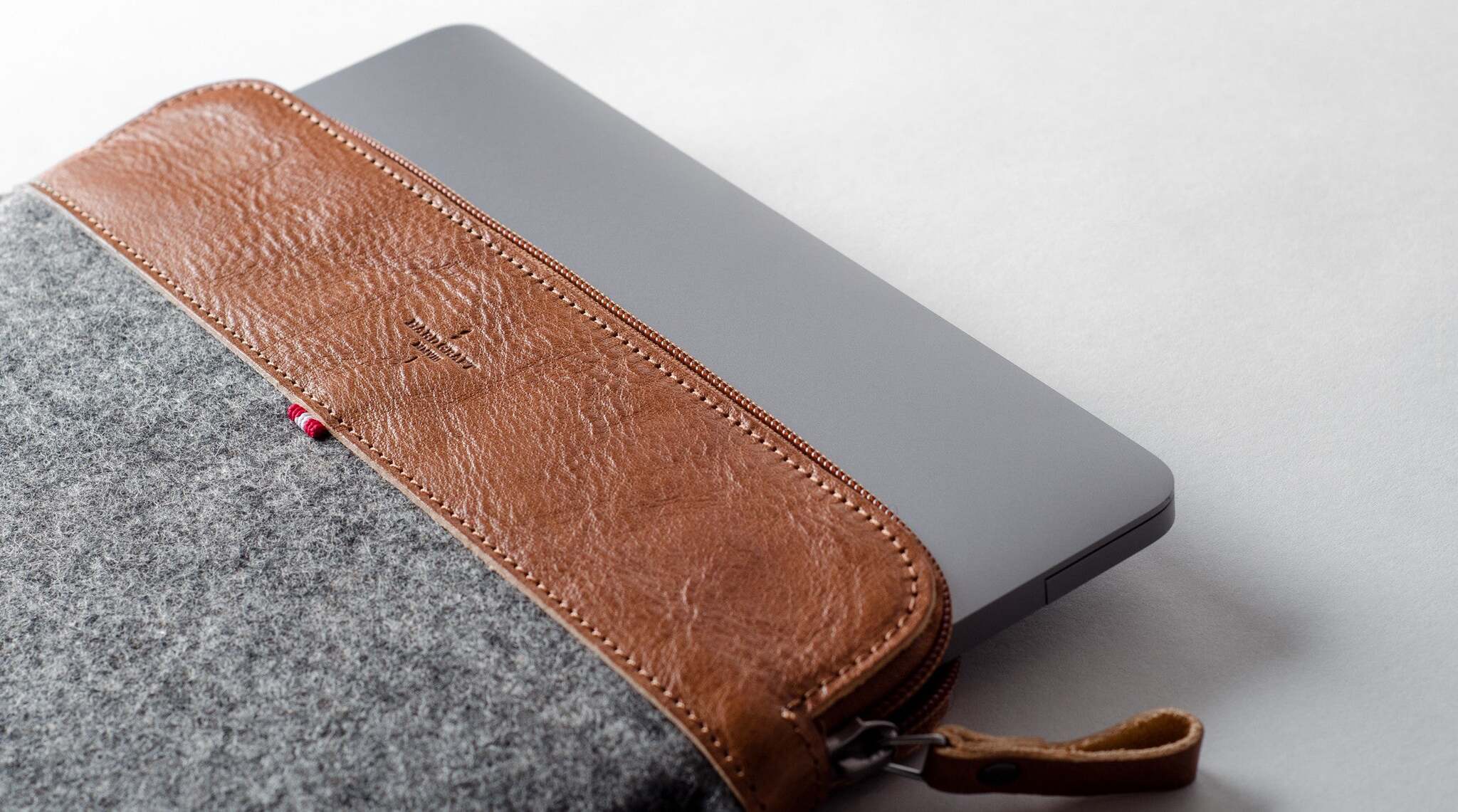 Hard Graft Fit Sleeve — чехол для MacBook