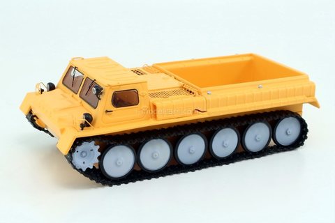 GAZ-71 GT-SM Crawler Transporter orange 1:43 Start Scale Models (SSM)