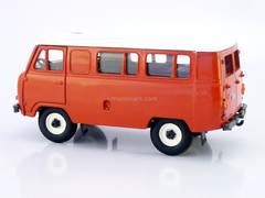 UAZ-3962 bus (plastic, painted) 1:43 Agat Mossar Tantal