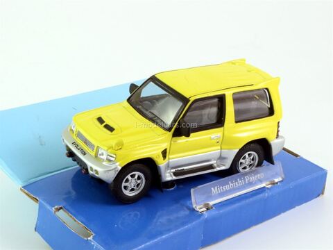 Mitsubishi Pajero Evolution Hongwell  Cararama 1:43