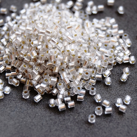 Бисер Тохо Hexagon 11/0 0021F белый матовый