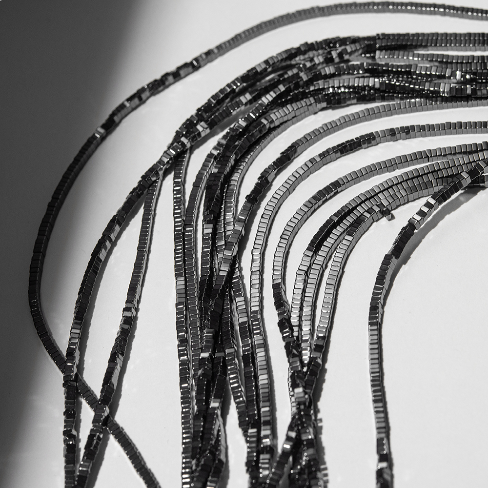 Гематин (гематит), квадраты 2*1мм, оттенок 