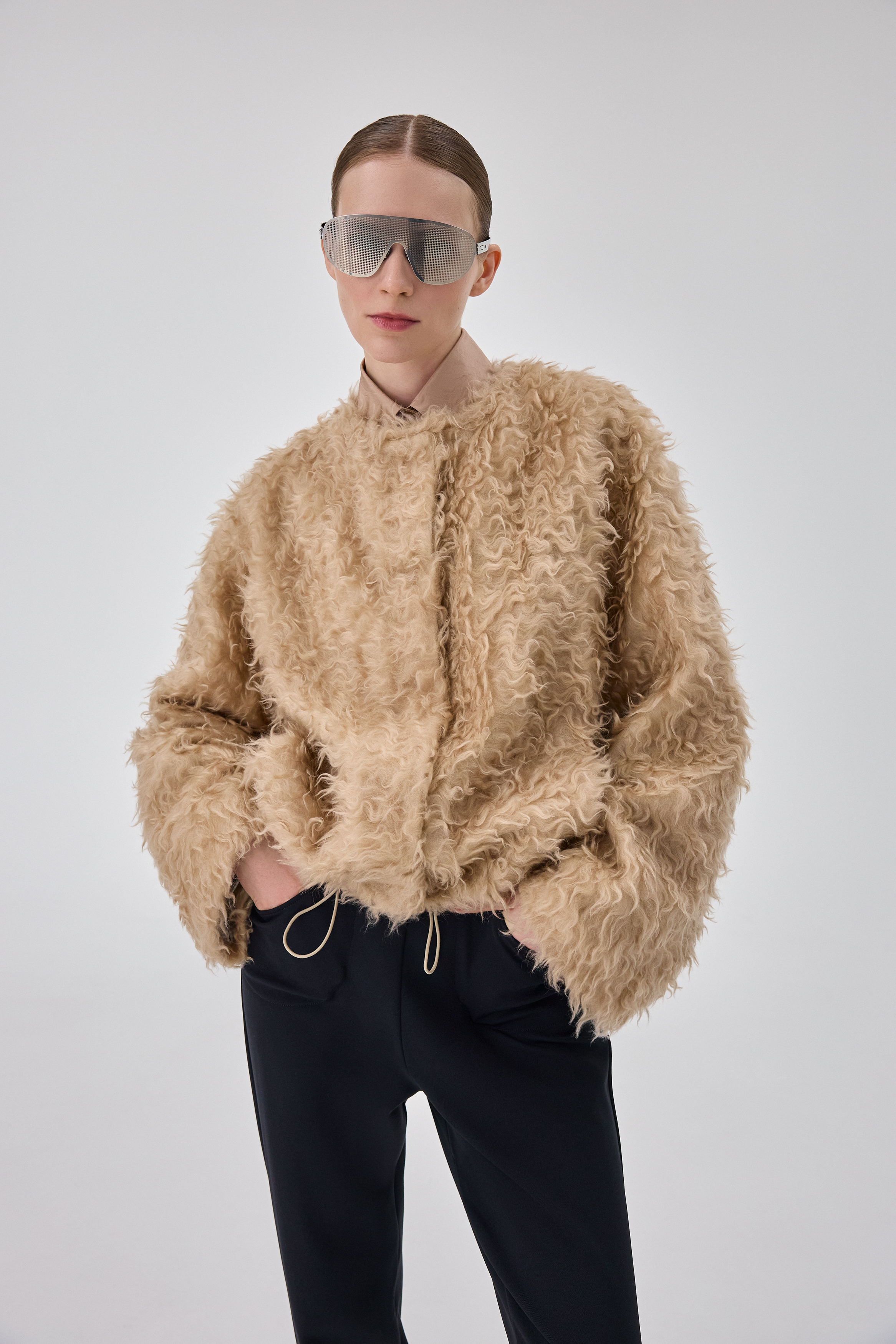 Бомбер Жучка