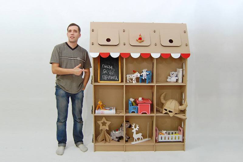 Дом из коробки для кукол