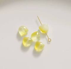 Подвеска Цветок тюльпан, акрил, жёлтый 9*9 мм, Ф025