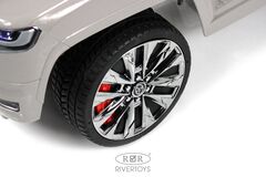 Толокар Toyota Land Cruiser 300 Z002ZZ-D (ЛИЦЕНЗИОННАЯ МОДЕЛЬ)