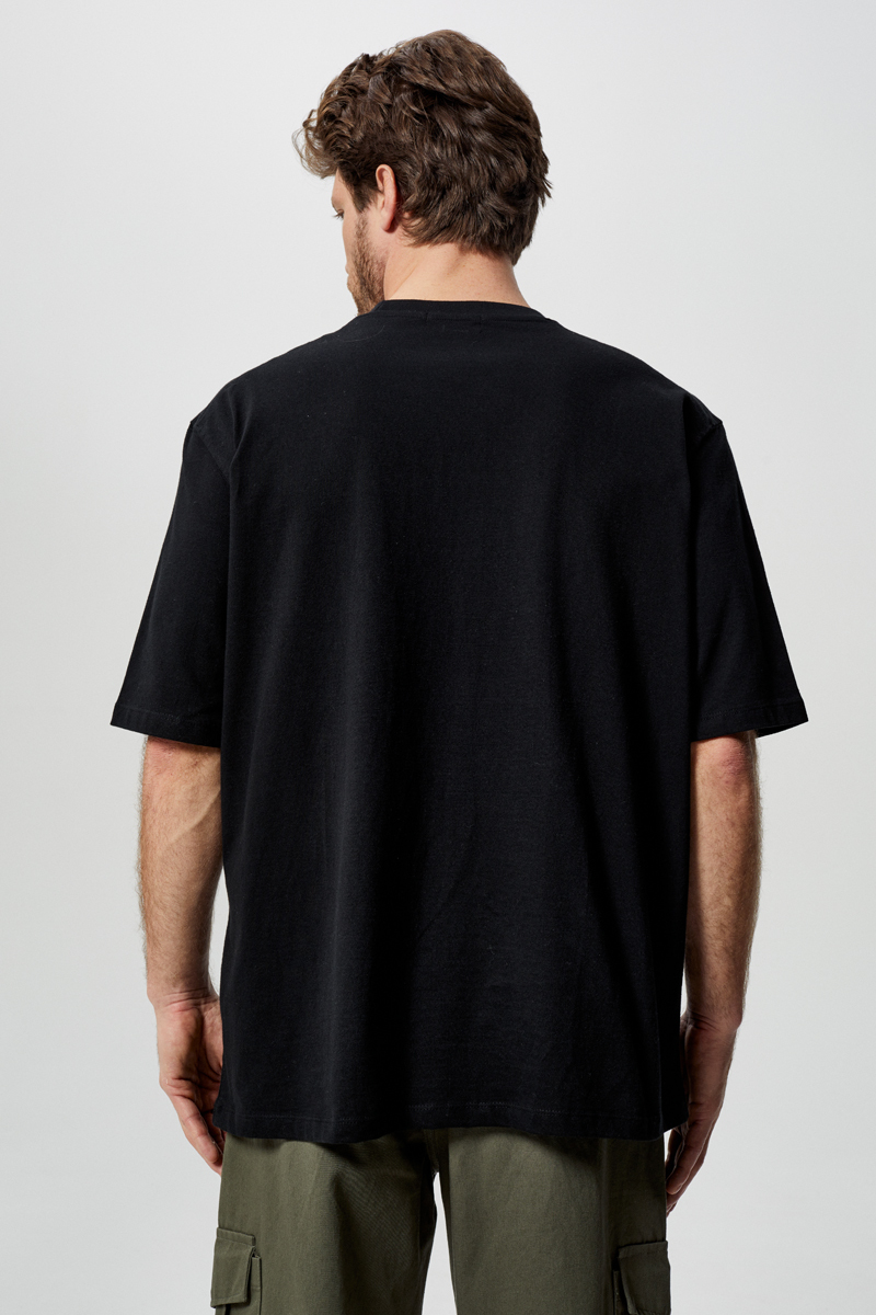 Черная футболка GATHER RAVE