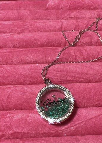 Подвеска Chopard с зелеными кристаллами