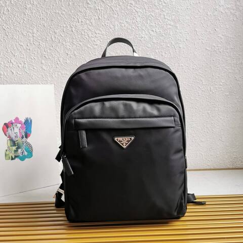 Рюкзак Prada Re-nylon из сафьяновой кожи