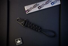 Тактический паракорд с карабином