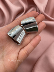 Серьги серебристые плоские изогнутые