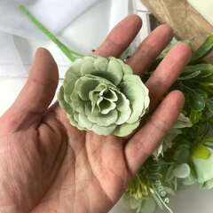 Розы искусственные с гортензией и травяной добавкой, Светло-зеленые, 27 см, 1 букет