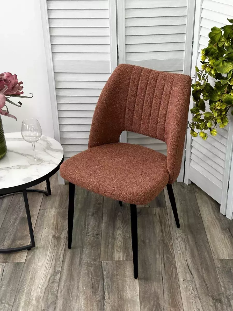 Стул LONDON UF995-05 карамельный, букле / черный каркас / Товарный знак DISAUR