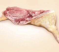 Свинина (пол туши) с опаленной шкурой