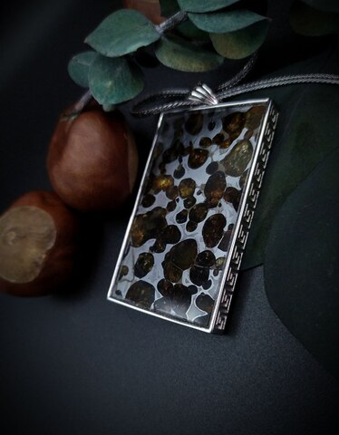 Кулон из метеорита Серичо 