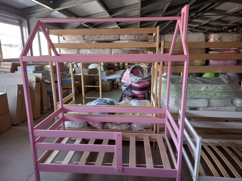 Кроватка-домик 