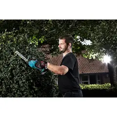 Аккумуляторные ножницы Makita DUM604ZX