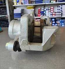 СУППОРТ ПЕРЕДНИЙ ПРАВЫЙ LACETTI, GENTRA GM