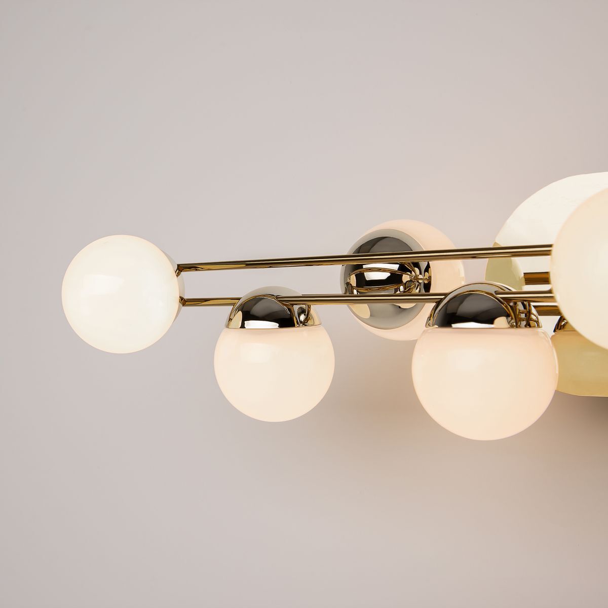 Настенный светильник Maytoni Tessara MOD081WL-L13G3K