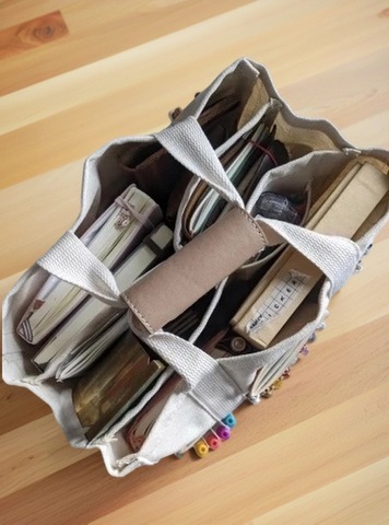 Картинка сумка городская Skully F985 small Beige - 14