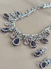 Комплект украшений колье + серьги с аметистовыми и розовыми камнями в стиле BVLGARY