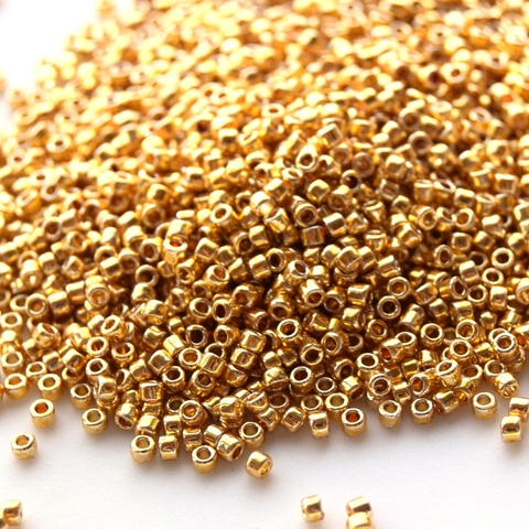 TT-11-0557PF Бисер цилиндрический Тохо Treasures 11/0