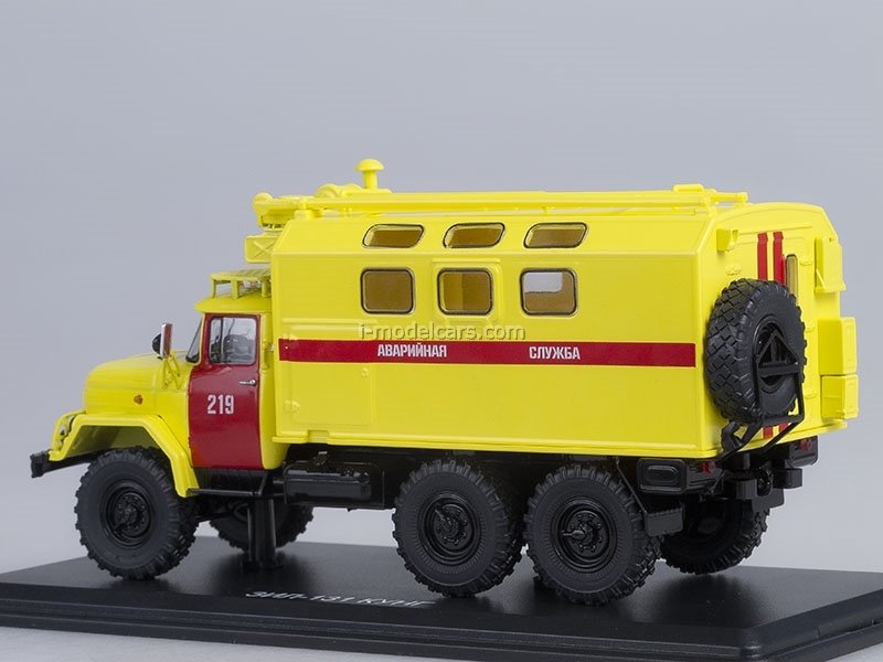 Maquette ICM ZiL-131 Véhicule Soviétique D'urgence - Échelle 1:35, Neuf