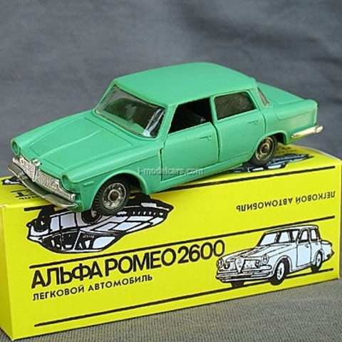 Alfa Romeo 2600 Berlina #A-4 USSR remake 1:43