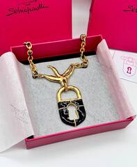 Колье ЗАМОК в клюве птицы в стиле Schiaparelli с черной эмалью