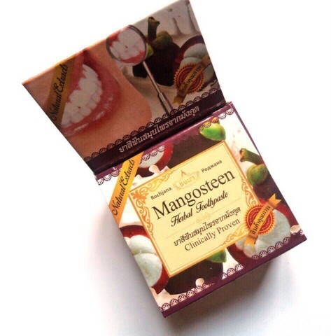 У нас Вы можете купить MANGOSTEEN Herbal Toothpaste, Rochjana (Зубная паста с экстрактом МАНГОСТИНА), 30 г. по низкой цене, с доставкой по всей России.