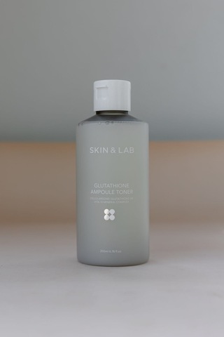 Тонер с глутатионом и минеральным комплексом SKIN&LAB Glutathione Ampoule Toner 200 ml