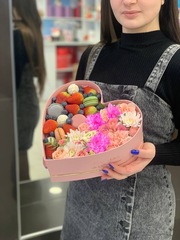 Подарочный набор коробка сердце Весна S