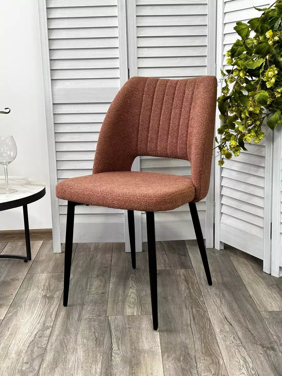 Стул LONDON UF995-05 карамельный, букле / черный каркас / Товарный знак DISAUR