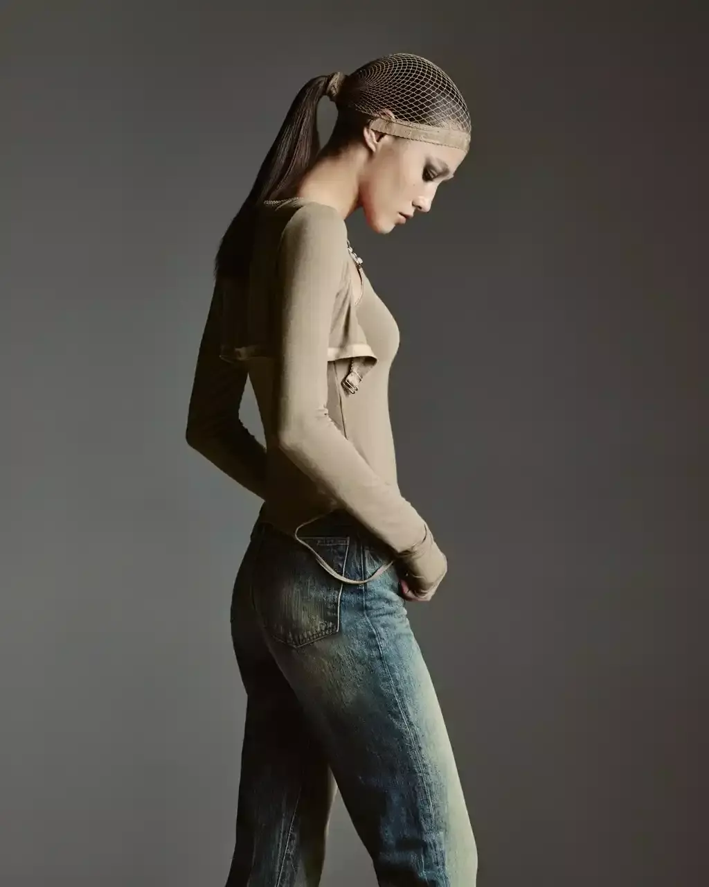 Джинсы клеш