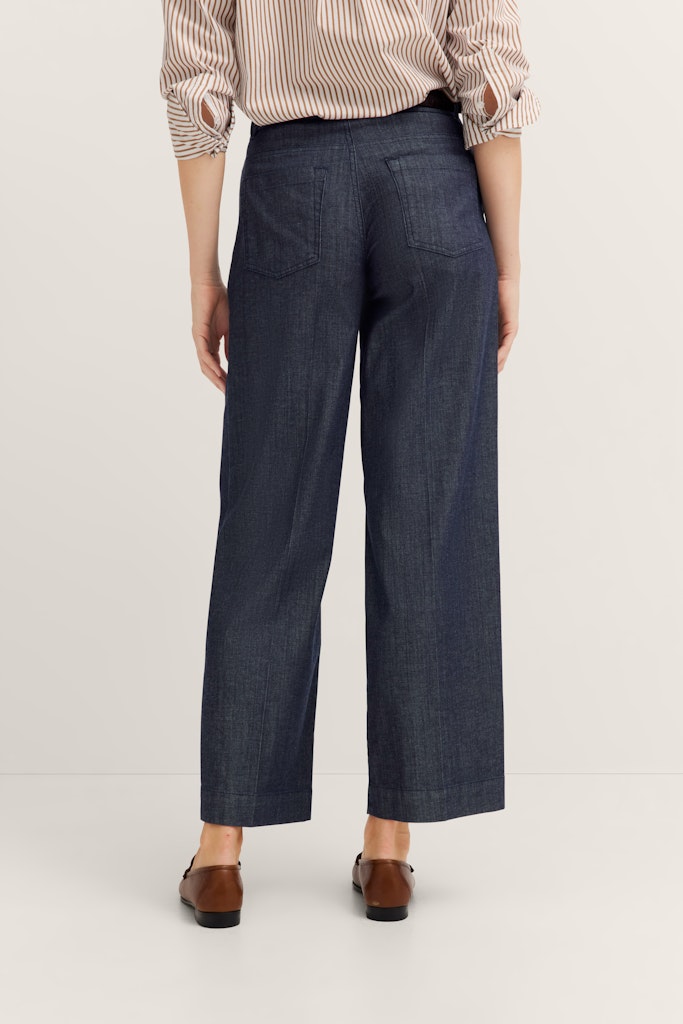 BUGATTI Джинсы - чиносы тонкие