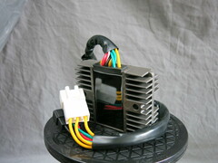 Реле регулятор для мотоцикла Honda CB 1100 SF X11 2000-2003 CBR1100 XX Blackbird 01-08