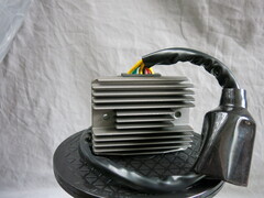 Реле регулятор для мотоцикла Honda CB 1100 SF X11 2000-2003 CBR1100 XX Blackbird 01-08