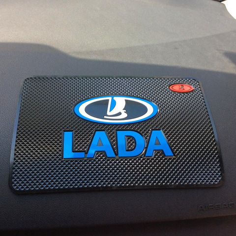 Коврик на панель LADA