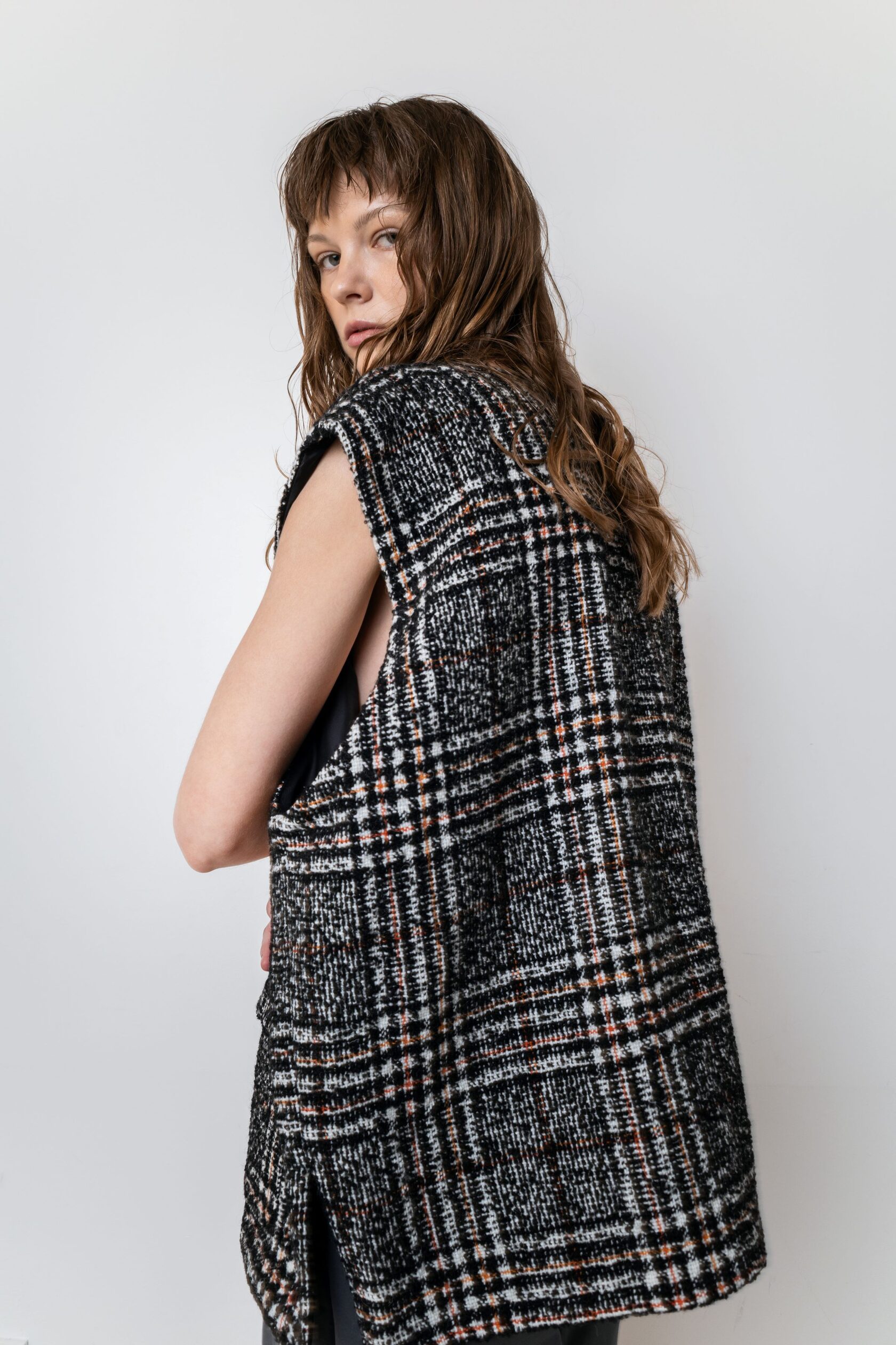 Твидовый жилет