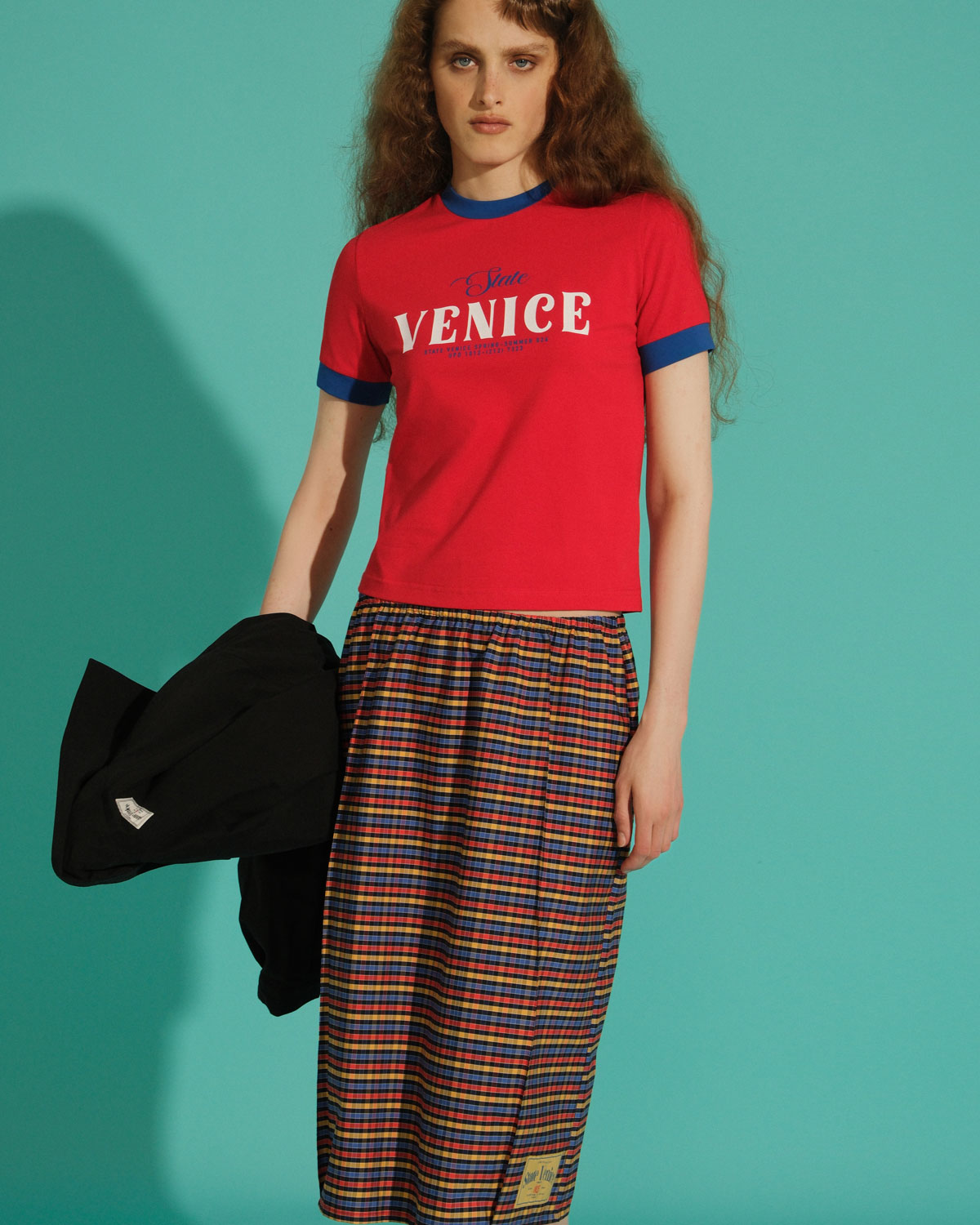 Приталенная футболка из облегченного хлопка