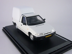 Skoda Felicia Pickup 1996 white Abrex 1:43