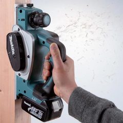 Аккумуляторный рубанок Makita DKP180Z