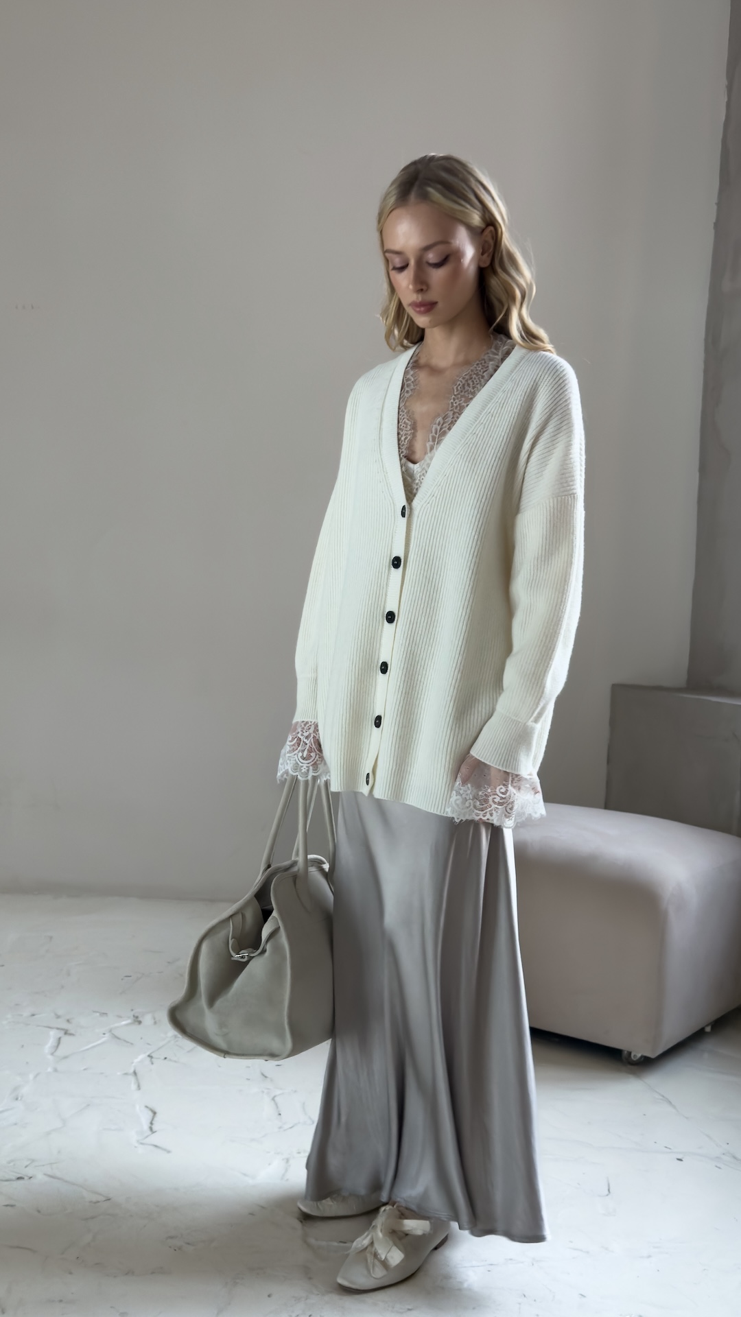 Кардиган с кружевом на манжетах PREMIUM QUALITY