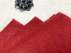 Фетр жесткий, 137,1 гр/м2, р. 20х30см толщина 1 мм, А4, тёмно-красный