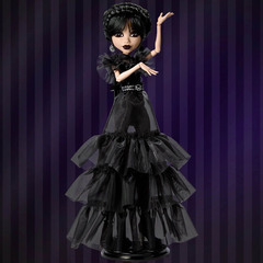 Уэнсдей Танец Ворона Монстер Хай - !КОРОБКА ПОВРЕЖДЕНА!