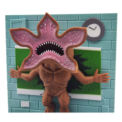 Фигурка Stranger Things: Eleven VS Demogorgon (Diorama)