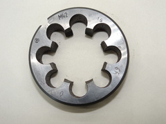 Плашка М42х1,5 6h d=75мм
