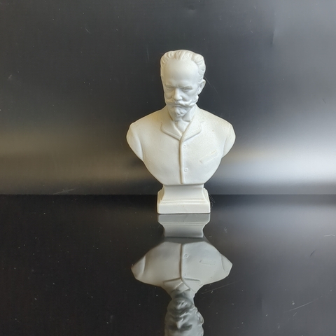 Бюст "П.И. Чайковский", бисквит, Ленинградский фарфоровый завод (ЛФЗ), СССР, 1970-1990 гг.