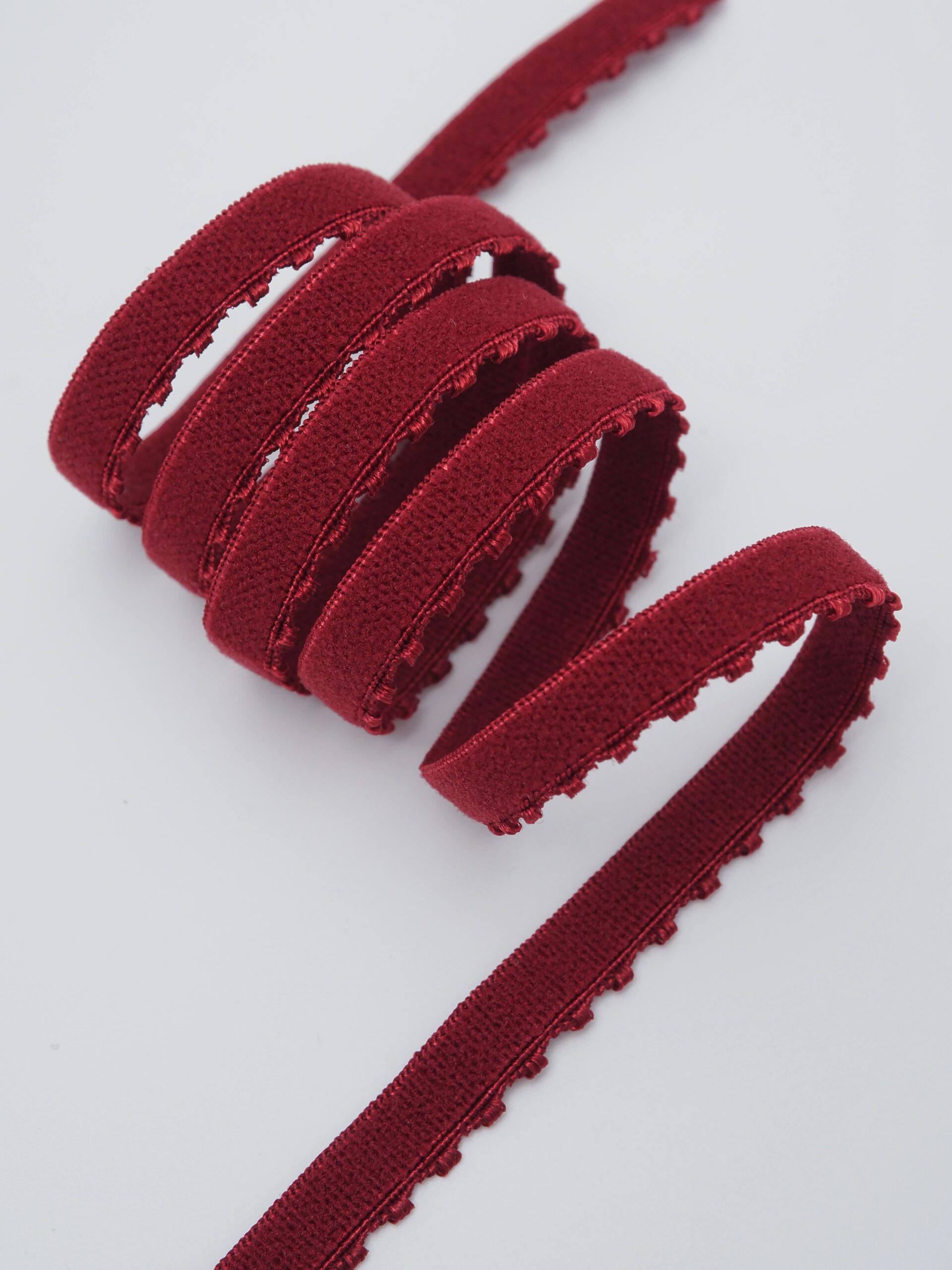 Резинка бельевая бордовая ажурная 8 мм с учетом фестона