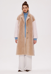 Шуба из натуральной овечьей шерсти трехцветная